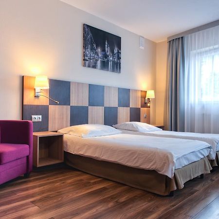 H6 Major Aparthotel Travel & Business, Free Parking Cracóvia Exterior foto