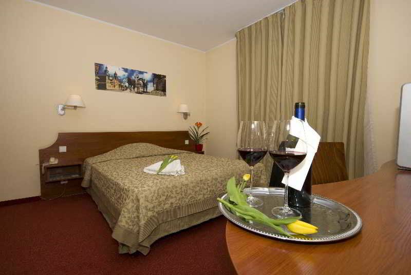 H6 Major Aparthotel Travel & Business, Free Parking Cracóvia Exterior foto